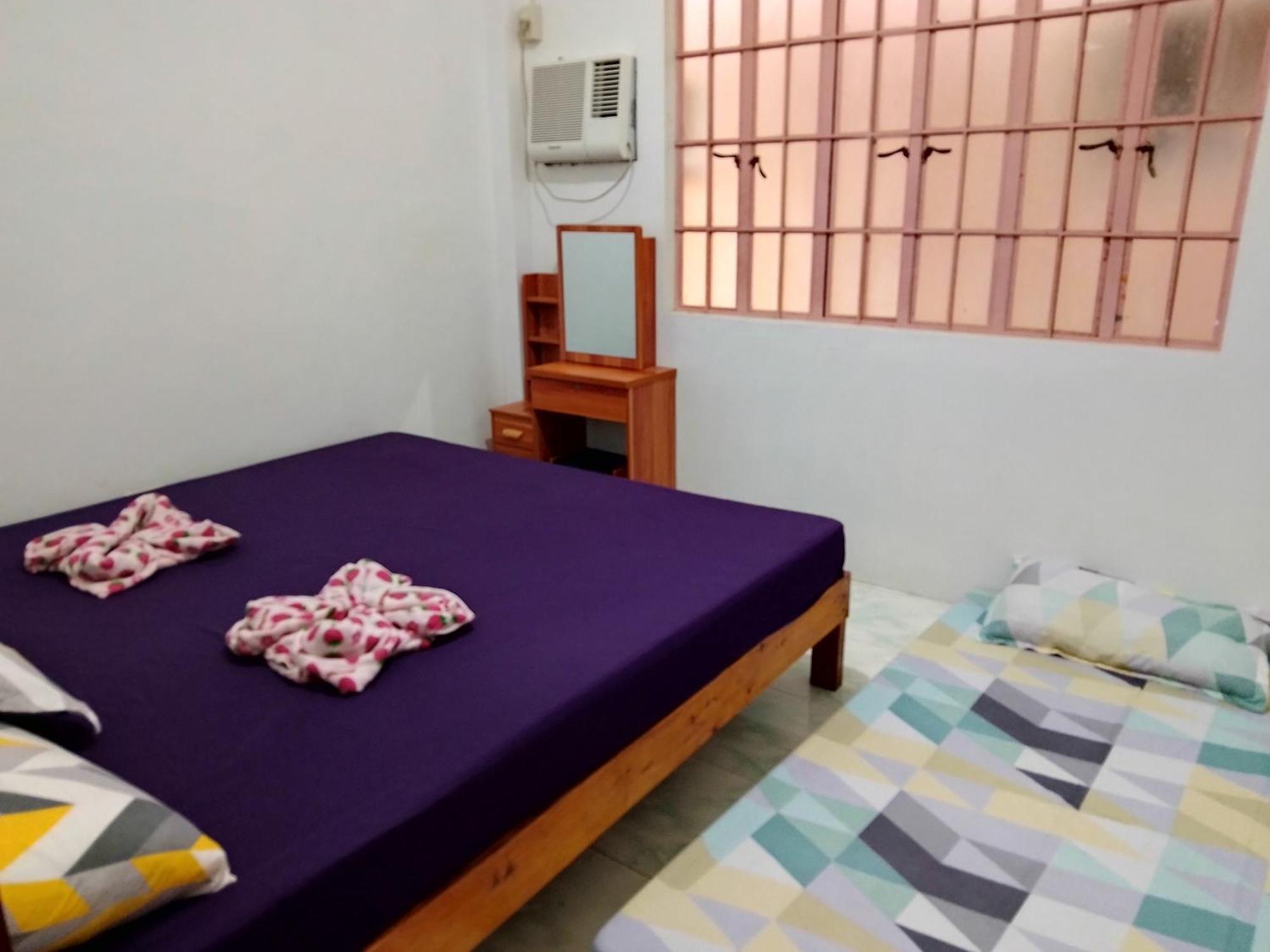 شقة Estrelle Orange House - Backpackers Hub بويرتو برينسيسا المظهر الخارجي الصورة