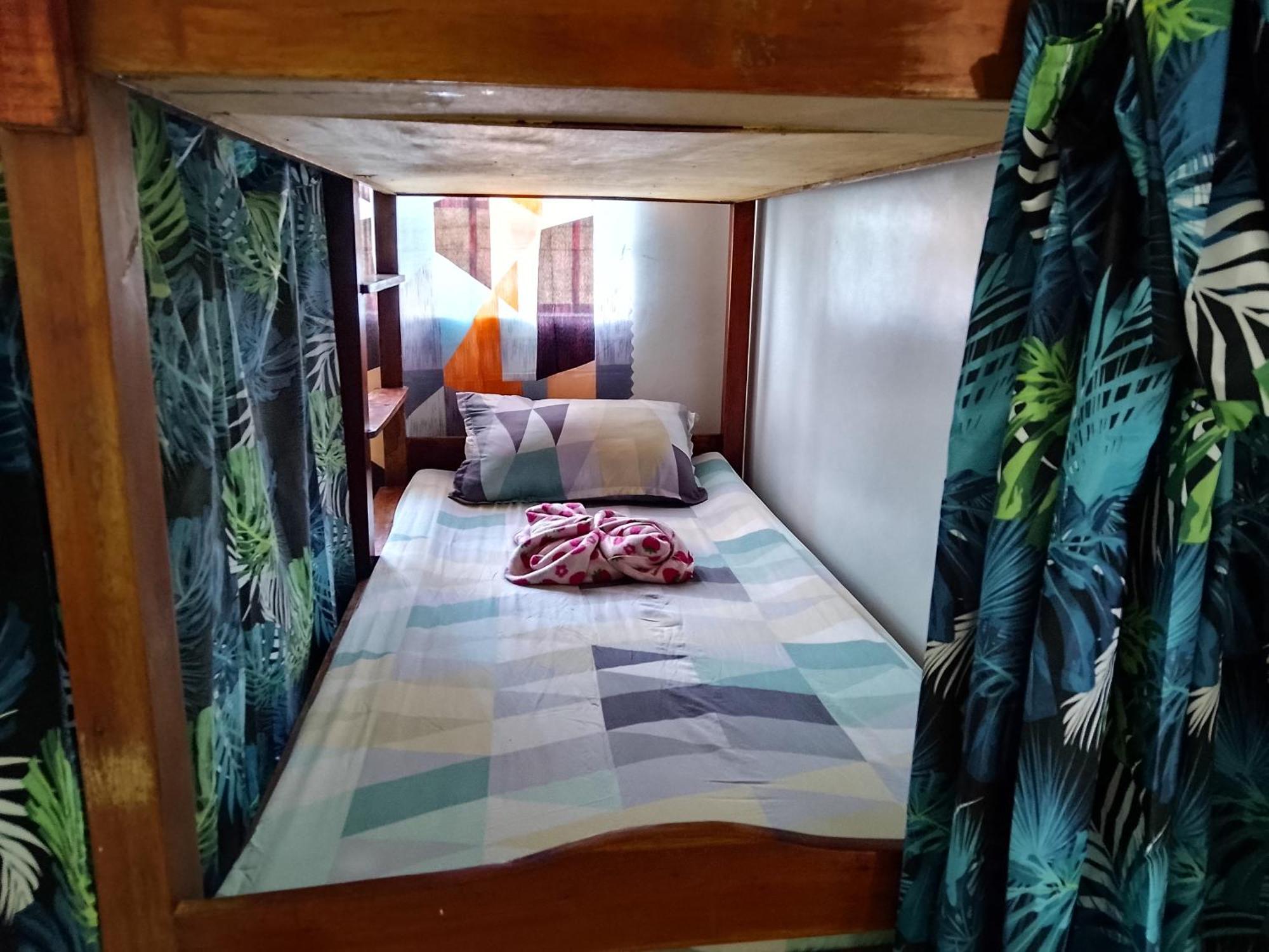 شقة Estrelle Orange House - Backpackers Hub بويرتو برينسيسا المظهر الخارجي الصورة