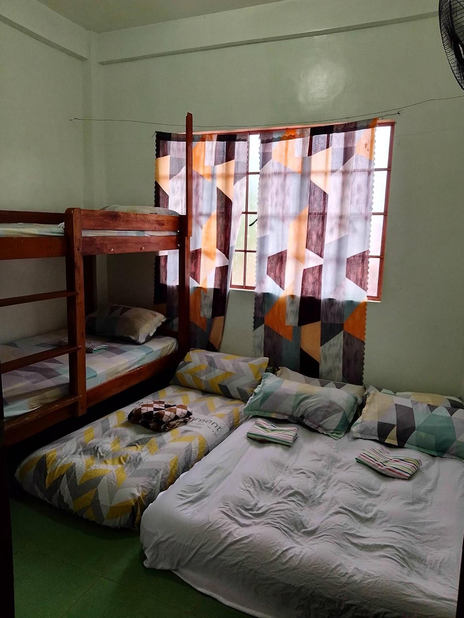 شقة Estrelle Orange House - Backpackers Hub بويرتو برينسيسا المظهر الخارجي الصورة