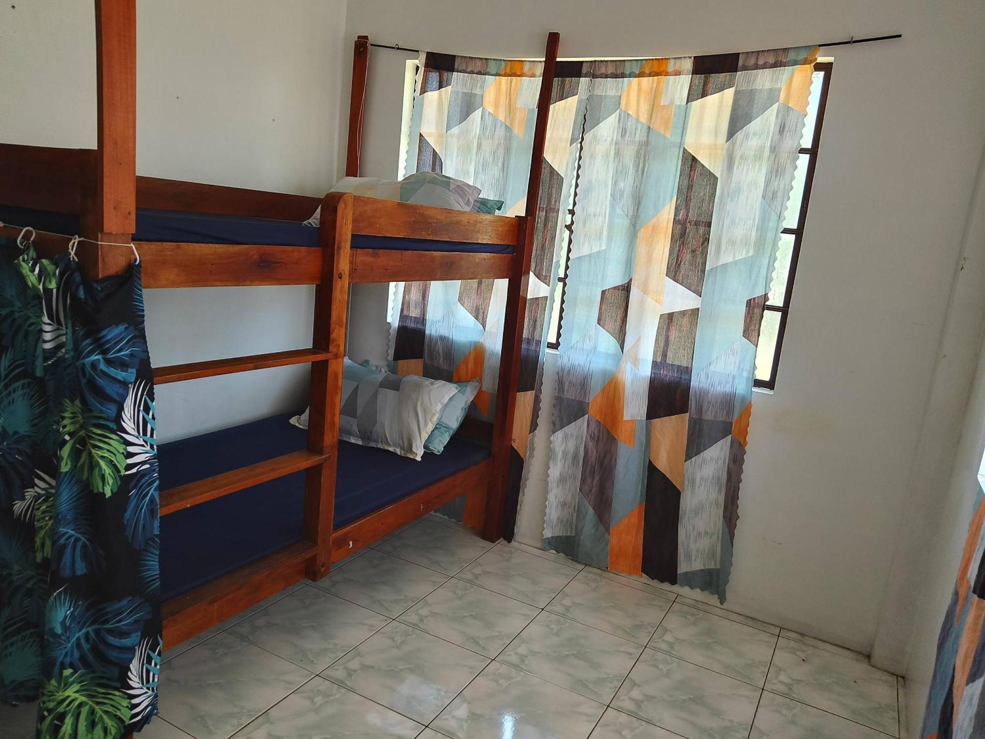 شقة Estrelle Orange House - Backpackers Hub بويرتو برينسيسا المظهر الخارجي الصورة