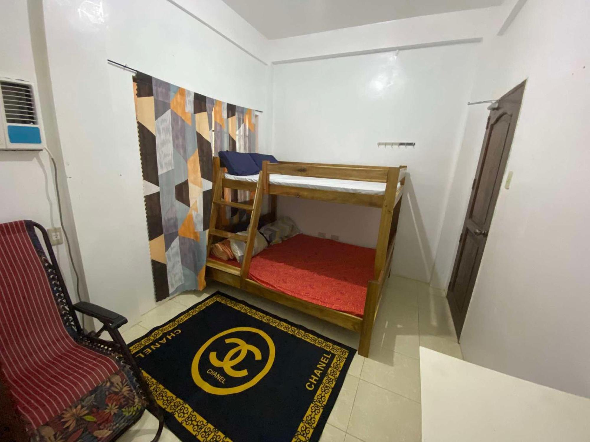شقة Estrelle Orange House - Backpackers Hub بويرتو برينسيسا المظهر الخارجي الصورة
